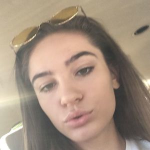 Meet your Posher, Giavana